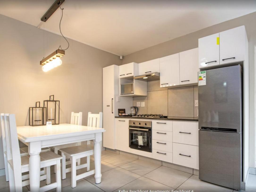 Kelly'S Beachfront Apartments Port Alfred Buitenkant foto